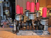 AlfaRomeo Tischkerzenleuchter auf V6 Kurbeltrieb
Einzelstück aus Alfa 164 3.0 - Fr. 750.-